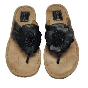 Clarks Artisan Sandal Shoe Thong Flower Low 1.5" Heel Black Leather Women's 7.5